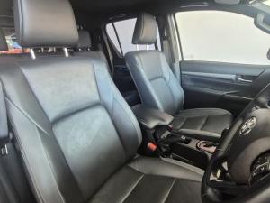 Toyota Hilux 2.8GD-6 double cab Legend auto - Image 12