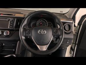 Toyota RAV4 2.0 GX auto - Image 8