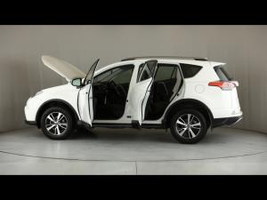 Toyota RAV4 2.0 GX auto - Image 26