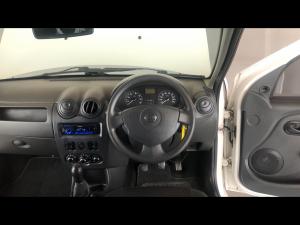 Nissan NP200 1.6i (aircon) - Image 8
