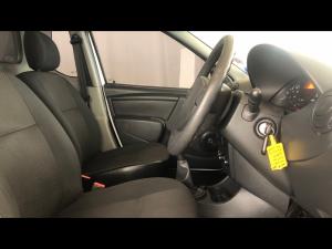 Nissan NP200 1.6i (aircon) - Image 10