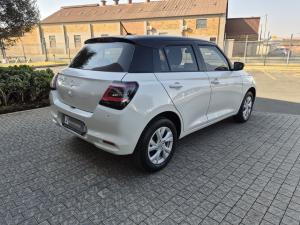 Suzuki Swift 1.2 GL - Image 2