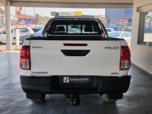 Toyota Hilux 2.8GD-6 Xtra cab 4x4 Legend 50 auto - Image 5