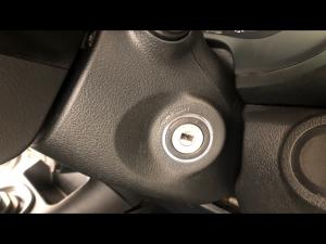 Toyota Hilux 2.4GD S (aircon) - Image 16