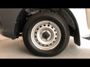 Toyota Hilux 2.4GD S (aircon) - Image 18