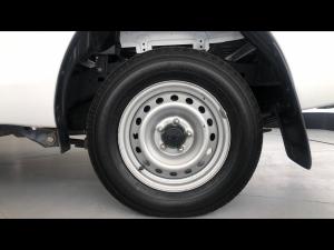 Toyota Hilux 2.4GD S (aircon) - Image 19