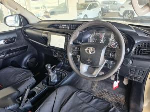 Toyota Hilux 2.4GD-6 single cab Raider manual - Image 7