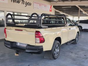 Toyota Hilux 2.4GD-6 single cab Raider manual - Image 2