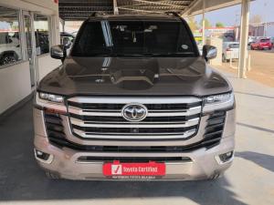 Toyota Land Cruiser 300 3.3D ZX - Image 4