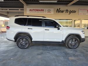 Toyota Land Cruiser 300 3.3D GR-Sport - Image 3