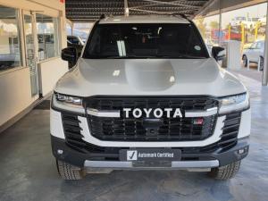 Toyota Land Cruiser 300 3.3D GR-Sport - Image 4
