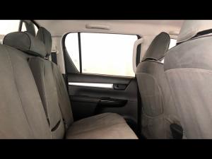 Toyota Hilux 2.4GD-6 double cab 4x4 Raider auto - Image 12