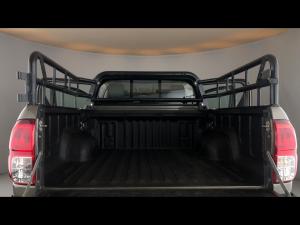 Toyota Hilux 2.4GD-6 double cab 4x4 Raider auto - Image 13