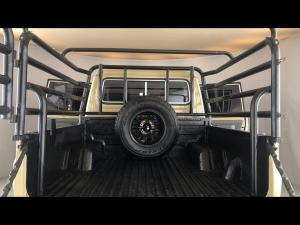 Toyota Land Cruiser 79 2.8GD-6 double cab auto - Image 13