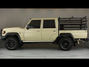 Toyota Land Cruiser 79 2.8GD-6 double cab auto - Image 22