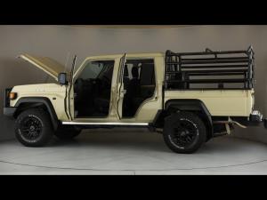 Toyota Land Cruiser 79 2.8GD-6 double cab auto - Image 26