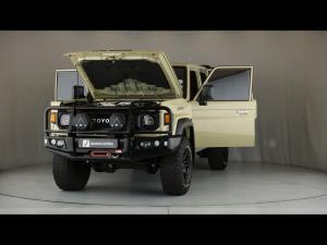 Toyota Land Cruiser 79 2.8GD-6 double cab auto - Image 28