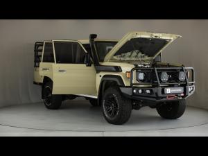 Toyota Land Cruiser 79 2.8GD-6 double cab auto - Image 29
