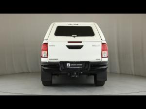 Toyota Hilux 2.4GD-6 double cab 4x4 Raider manual - Image 5