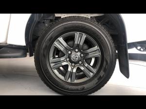 Toyota Hilux 2.4GD-6 double cab 4x4 Raider manual - Image 19