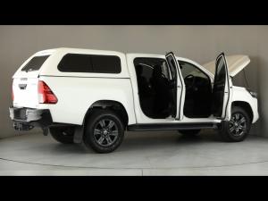 Toyota Hilux 2.4GD-6 double cab 4x4 Raider manual - Image 31
