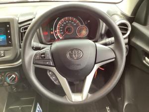 Toyota Vitz 1.0 XR manual - Image 8