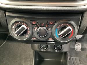 Toyota Vitz 1.0 XR manual - Image 14
