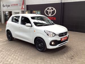 Toyota Vitz 1.0 XR manual - Image 1