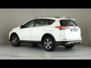 Toyota RAV4 2.0 GX auto - Image 21
