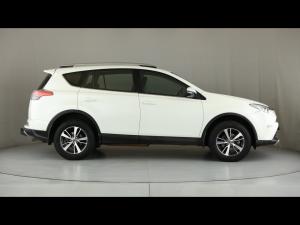 Toyota RAV4 2.0 GX auto - Image 3