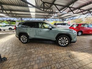 Toyota RAV4 2.5 VX AWD - Image 3