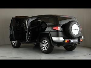 Toyota FJ Cruiser FJ Cruiser - Image 25