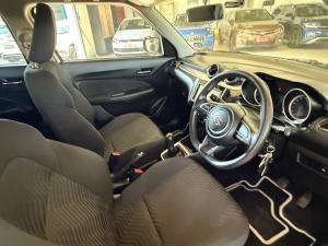 Suzuki Swift 1.2 GL manual - Image 10