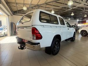 Toyota Hilux 2.4GD-6 single cab 4x4 Raider manual - Image 2