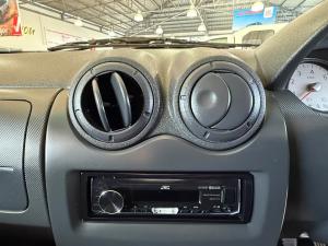 Nissan NP200 1.6i safety pack (aircon) - Image 10