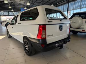 Nissan NP200 1.6i safety pack (aircon) - Image 15
