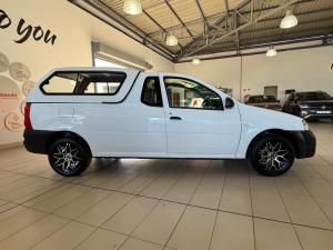 Nissan NP200 1.6i safety pack (aircon) - Image 3
