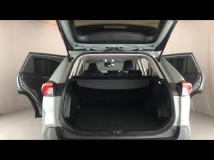 Toyota RAV4 2.5 Hybrid GX-R E-Four - Image 13