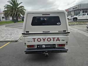 Toyota Land Cruiser 79 4.5D-4D V8 double cab LX 70th Anniversary - Image 5