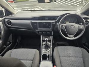 Toyota Corolla Quest 1.8 Plus manual - Image 6