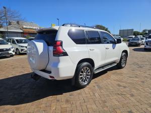 Toyota Land Cruiser Prado 3.0DT VX - Image 2
