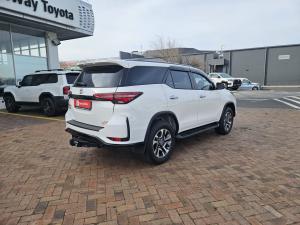 Toyota Fortuner 2.8GD-6 48V VX - Image 2