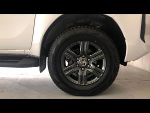 Toyota Hilux 2.4GD-6 double cab 4x4 Raider auto - Image 17