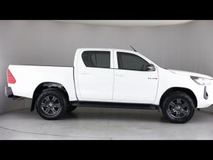 Toyota Hilux 2.4GD-6 double cab 4x4 Raider auto - Image 3