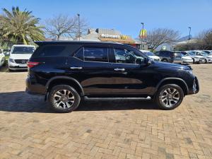 Toyota Fortuner 2.8GD-6 48V VX - Image 3
