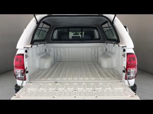 Toyota Hilux 2.4GD-6 double cab Raider manual - Image 13