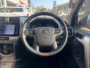 Toyota Land Cruiser Prado 2.8GD VX-L - Image 8