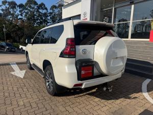 Toyota Land Cruiser Prado 2.8GD VX-L - Image 22