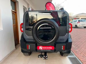 Toyota Land Cruiser FJ 2.7 4x4 VX - Image 5