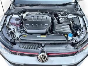 Volkswagen Golf GTI - Image 6